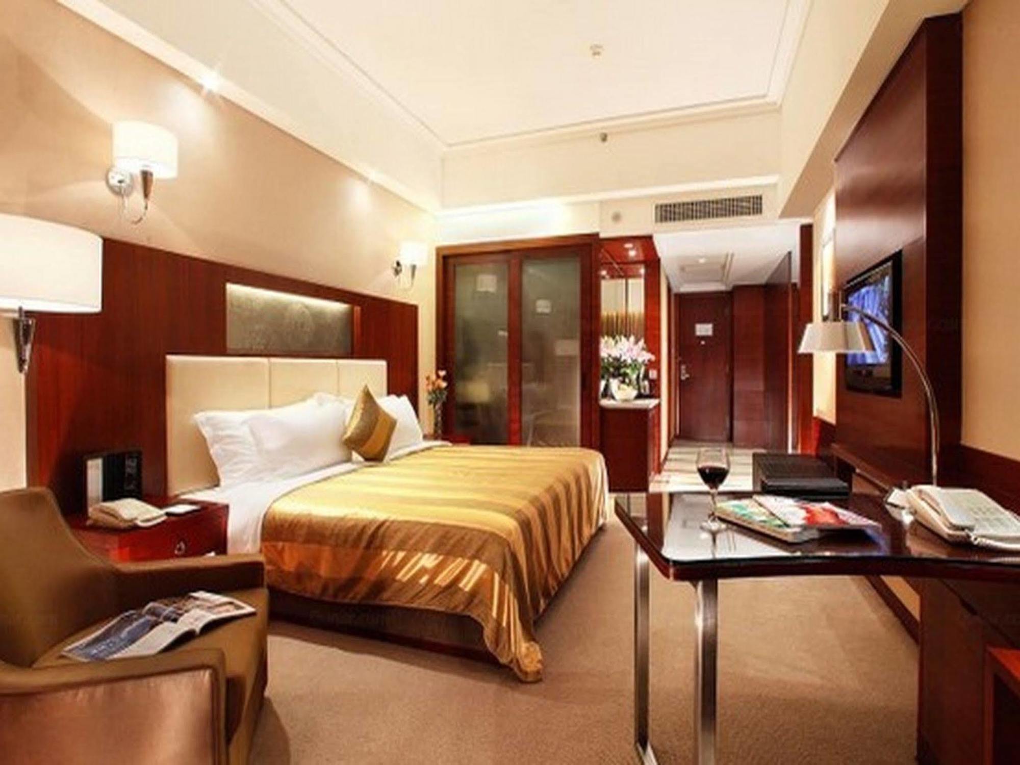 Peony International Hotel Xiamen Esterno foto